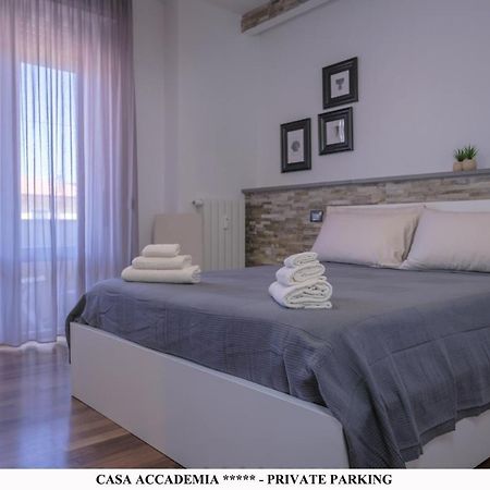 Elegante Casa Accademia ***** - Private Parking Apartment Livorno Exterior photo